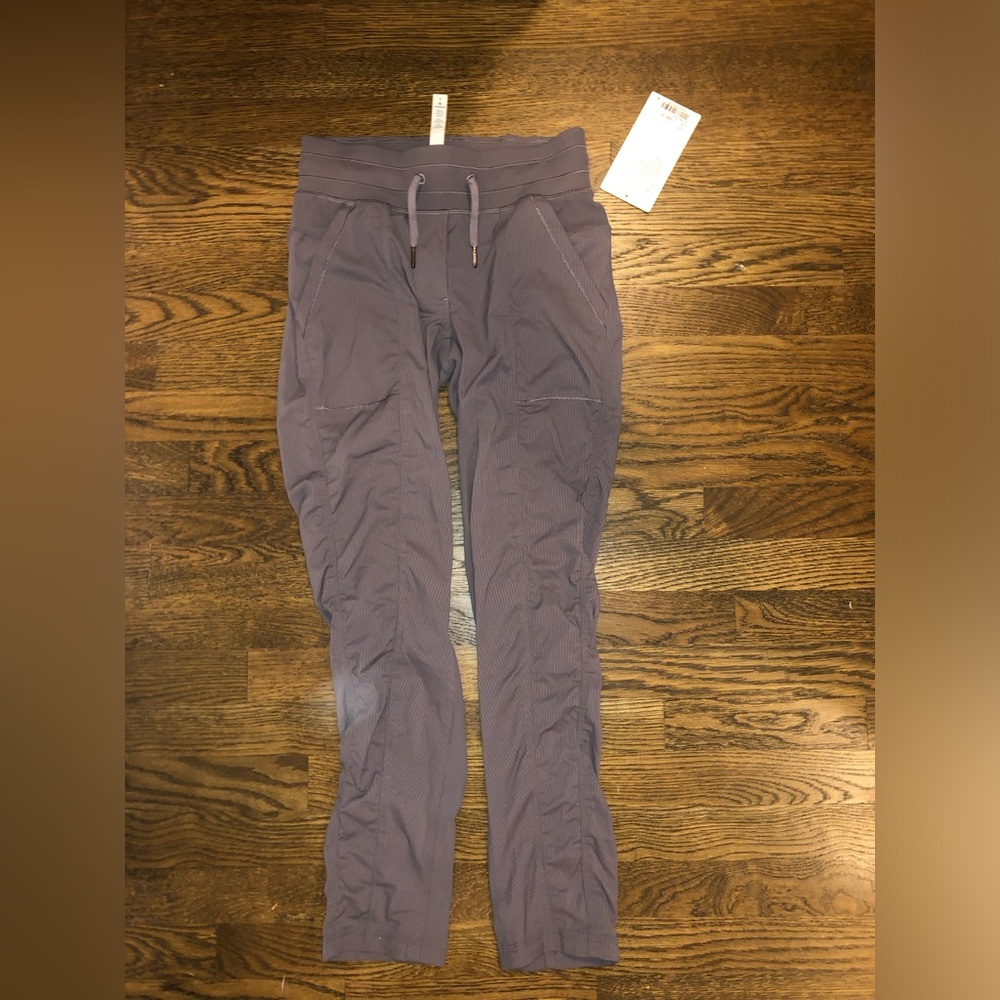 Lululemon street to style pants size 4.